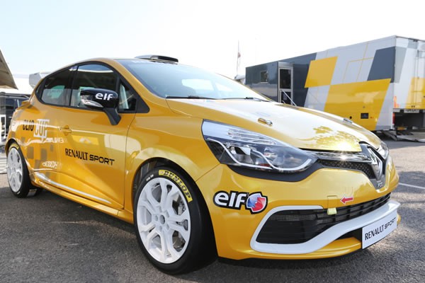 改めて「Clio CUP CAR」を見てみる、86/BRZワンメークとは違い