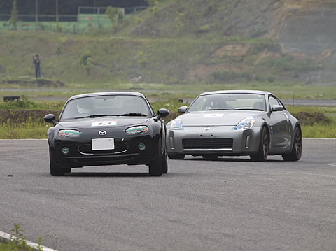 Z33に追われるの図、さすがに速い
