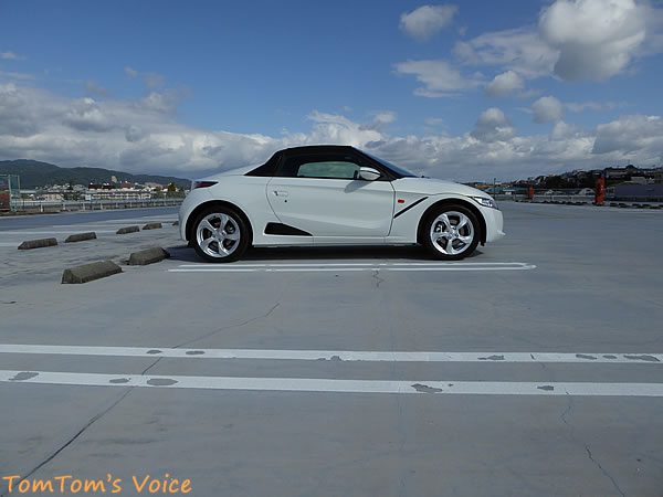 S660納車当日友人に見せに行った横から画像