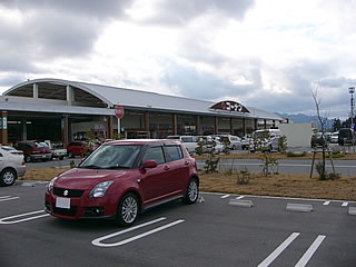 篠山のコーナンまで出張、ここの駐車場はゆったりしていて作業もできそうなので